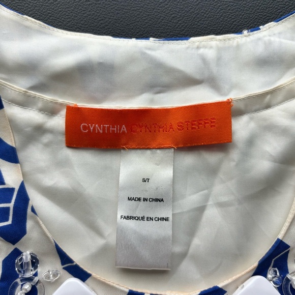 Women’s Cynthia Steffe 100% Silk Dress - Picture 9 of 9